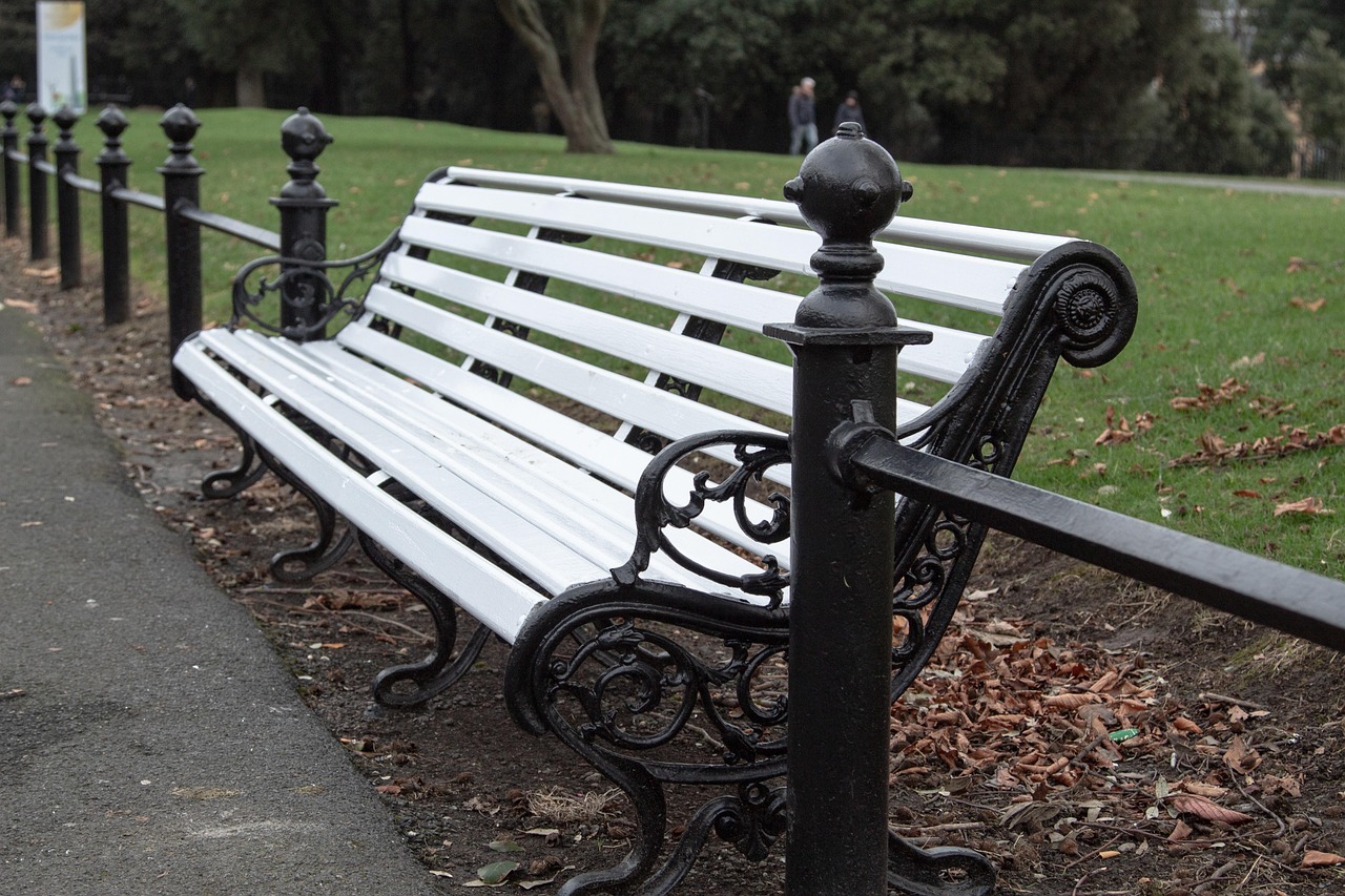 découvrez notre sélection de mobilier urbain alliant design, durabilité et fonctionnalité pour embellir et optimiser les espaces publics.