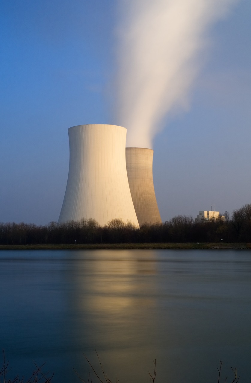 découvrez l'énergie nucléaire, une source puissante et controversée d'électricité qui joue un rôle clé dans la transition énergétique mondiale. explorez ses avantages, ses défis et son impact sur l'environnement.