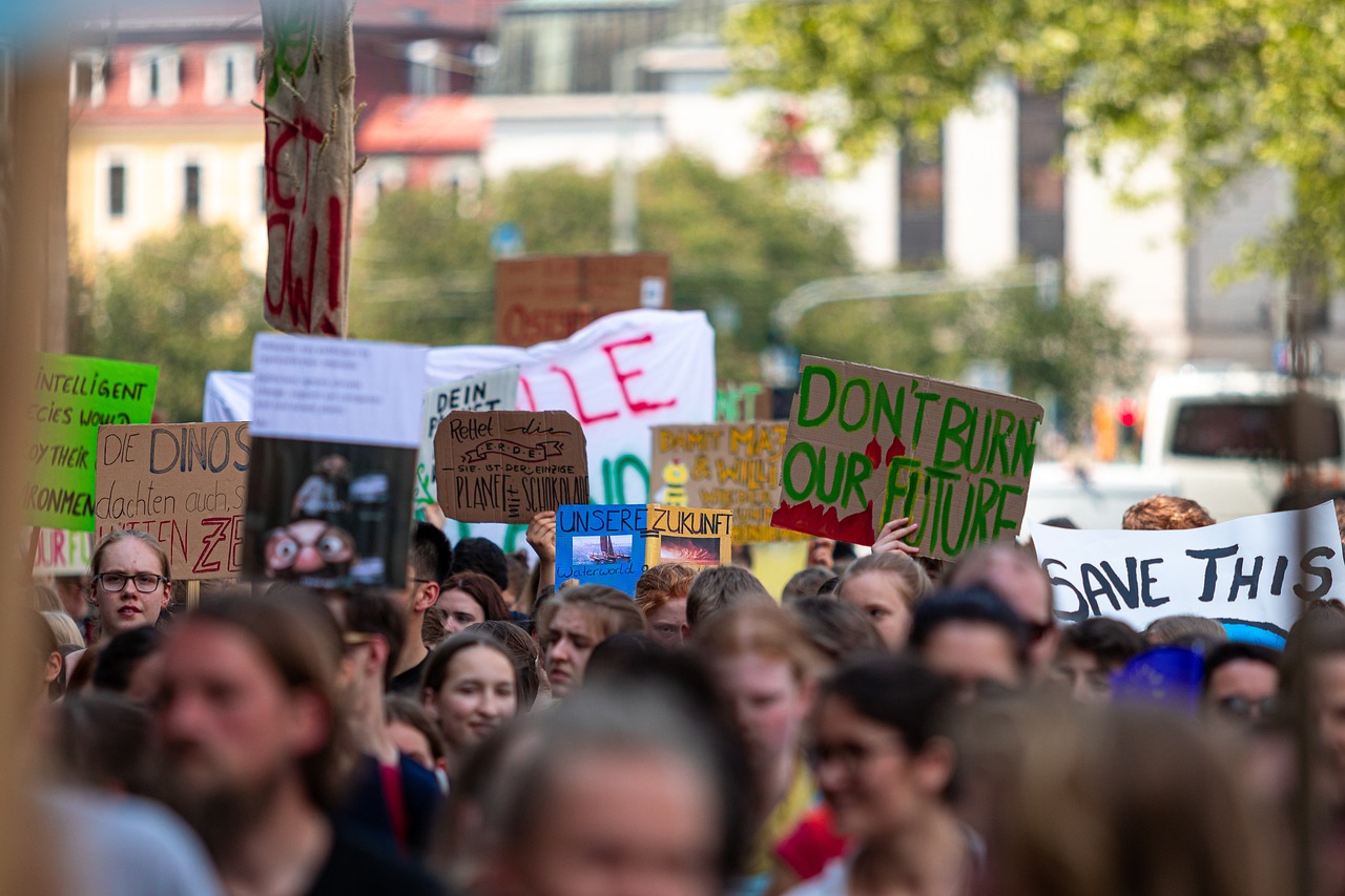 découvrez les enjeux de l'inégalité climatique, un problème croissant qui affecte les communautés vulnérables à travers le monde. explorez les causes, les conséquences et les solutions pour construire un avenir plus équitable face aux défis environnementaux.