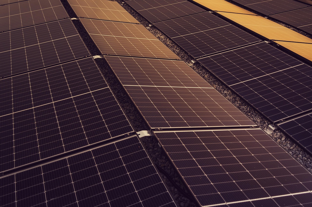 découvrez l'énergie renouvelable, une solution durable et innovante pour un avenir énergétique plus vert. explorez les avantages des sources d'énergie renouvelables telles que le solaire, l'éolien et l'hydroélectrique, et comment elles contribuent à la réduction des émissions de carbone.